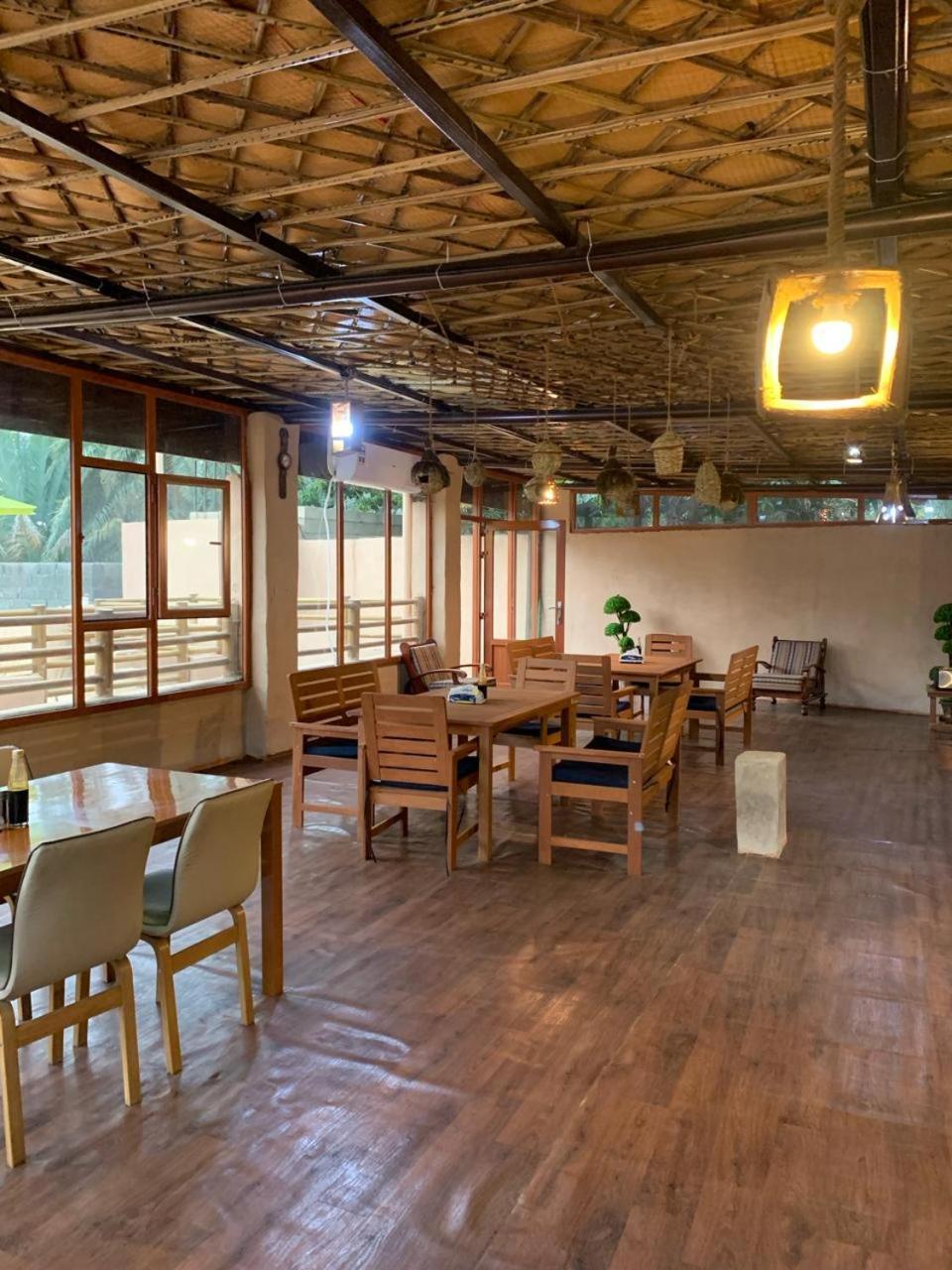بيت نُزل السلام Bait Salam Inn Al Ḩamrāʼ Bagian luar foto