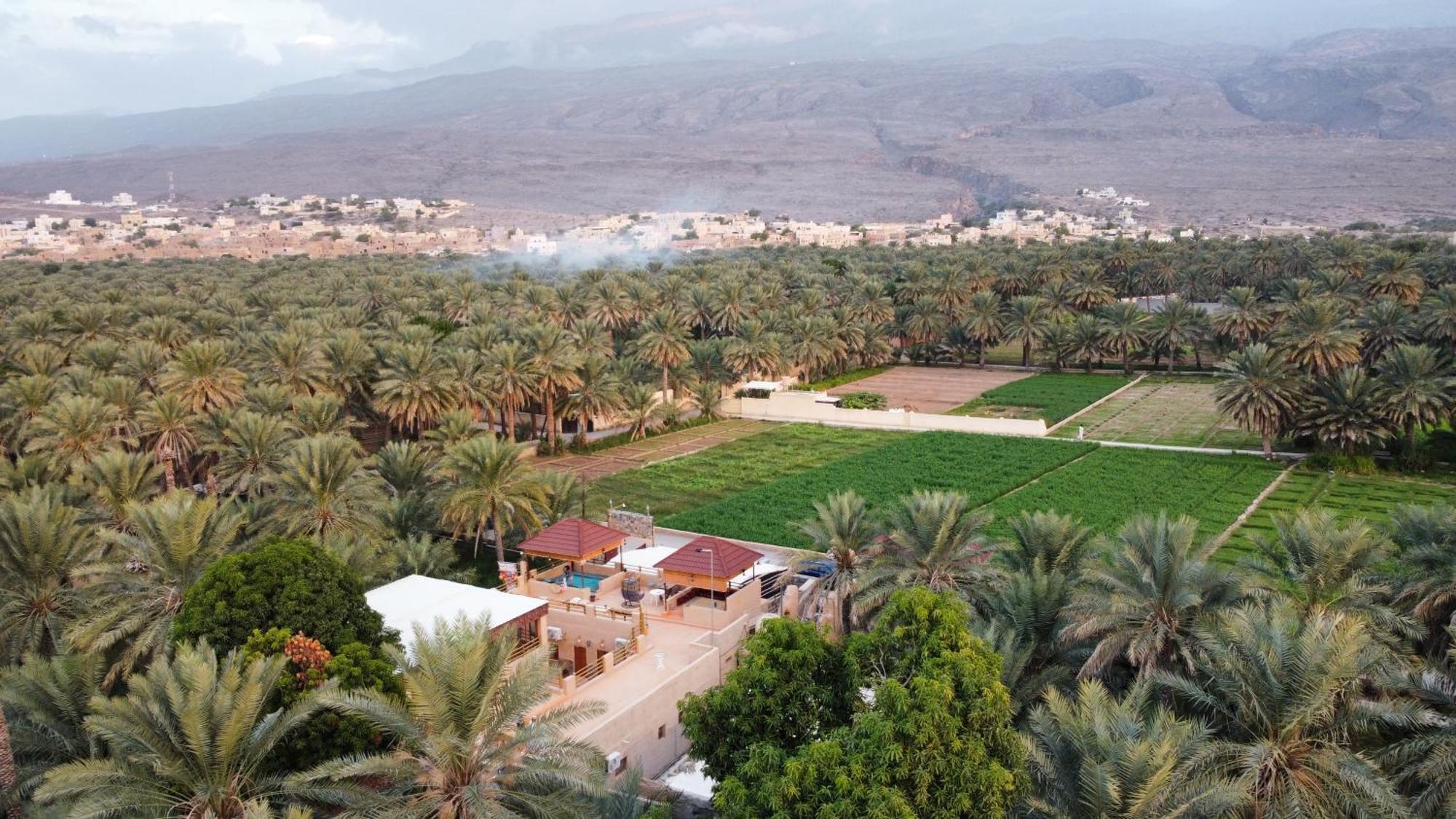بيت نُزل السلام Bait Salam Inn Al Ḩamrāʼ Bagian luar foto