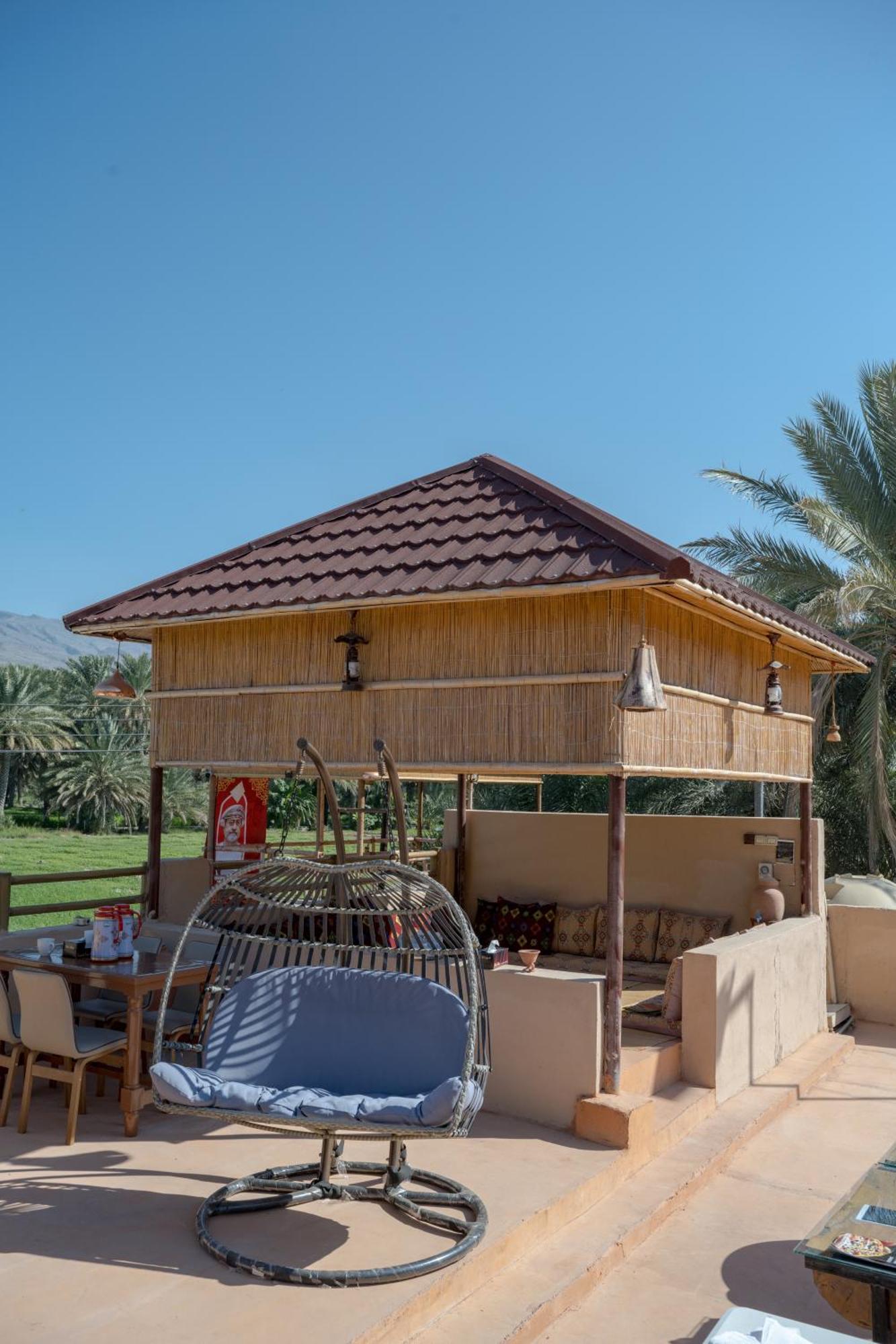 بيت نُزل السلام Bait Salam Inn Al Ḩamrāʼ Bagian luar foto