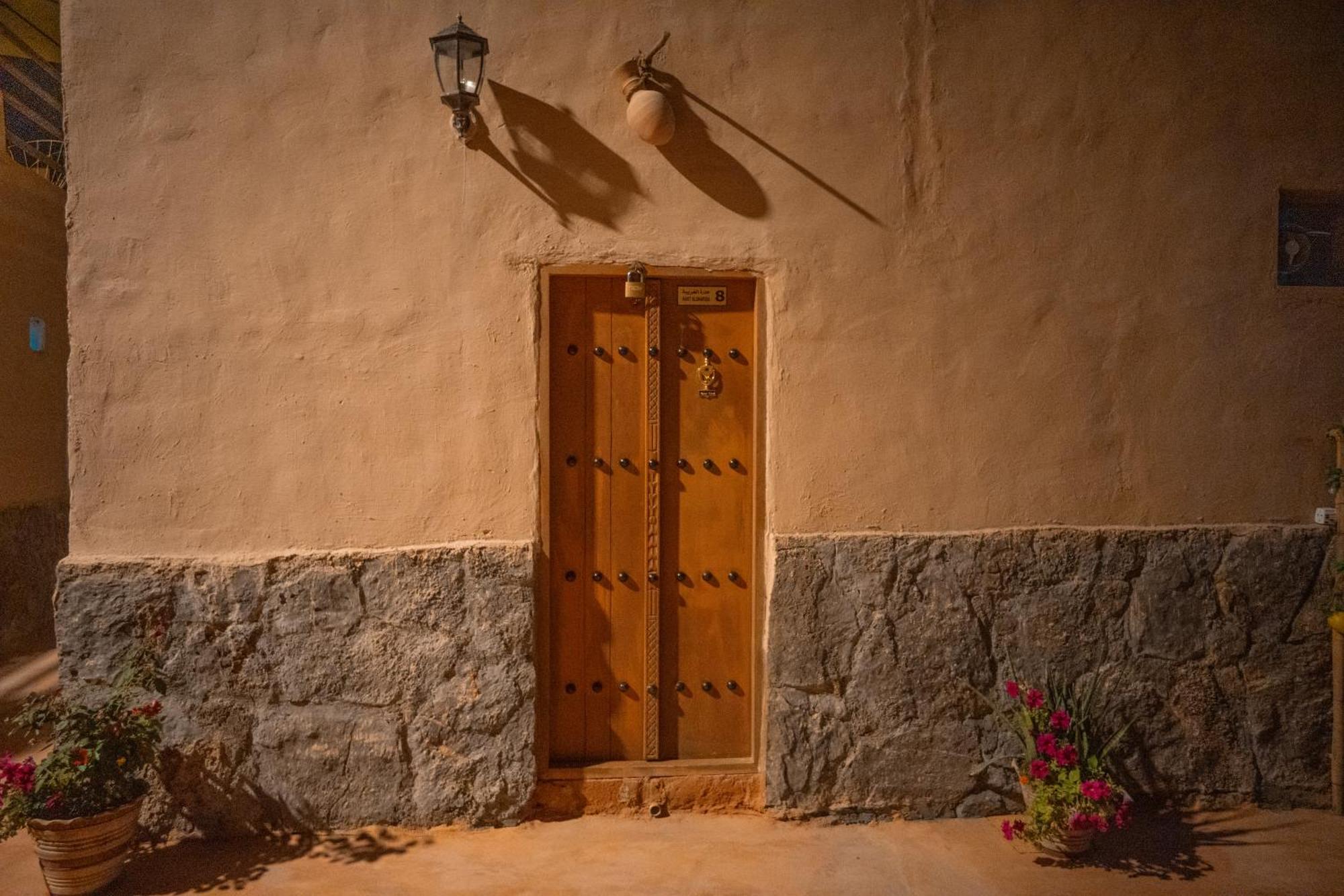 بيت نُزل السلام Bait Salam Inn Al Ḩamrāʼ Bagian luar foto