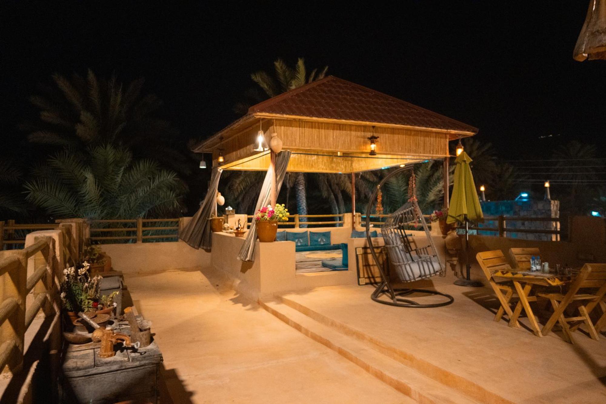 بيت نُزل السلام Bait Salam Inn Al Ḩamrāʼ Bagian luar foto