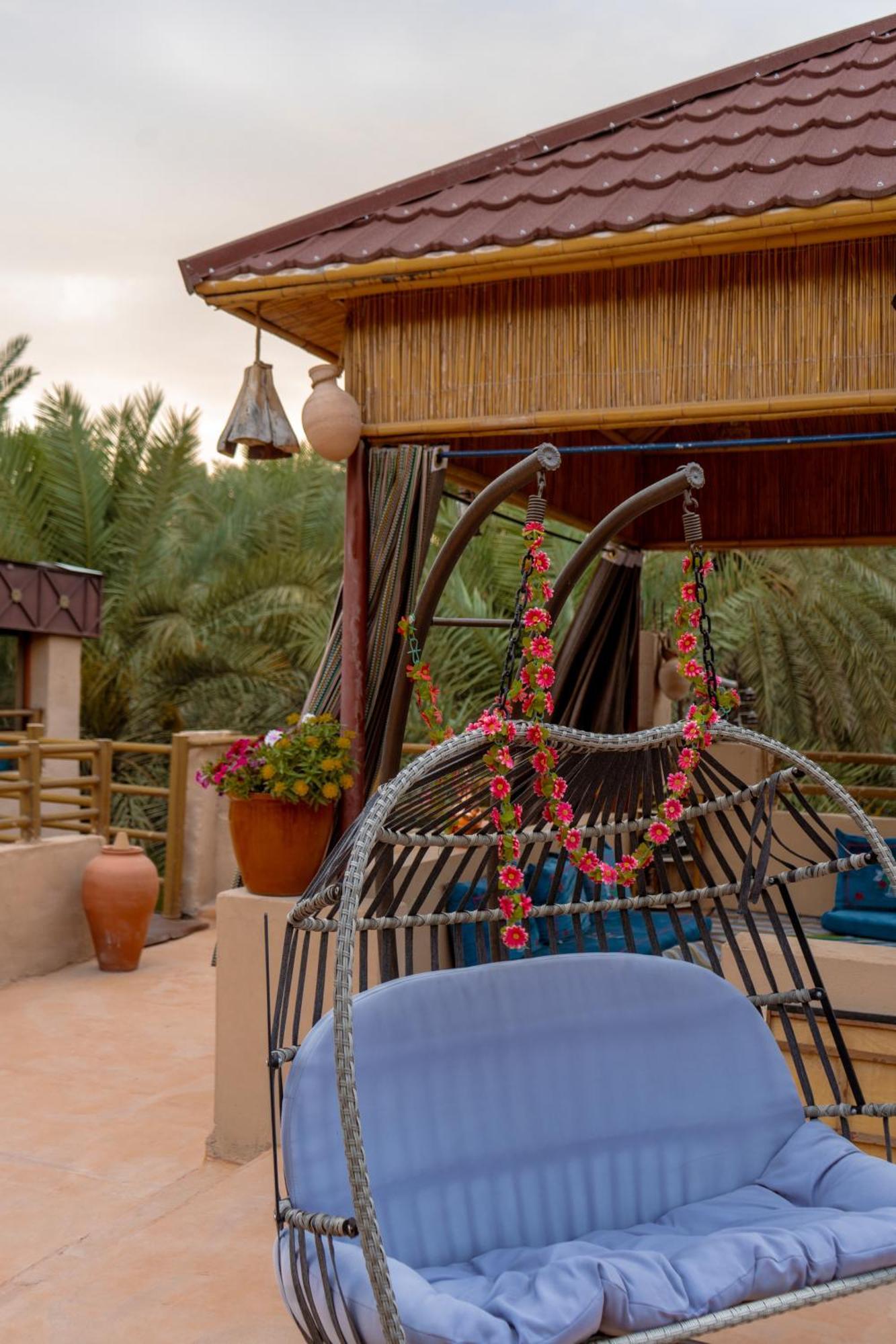 بيت نُزل السلام Bait Salam Inn Al Ḩamrāʼ Bagian luar foto